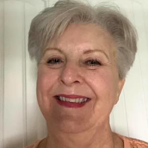 Meet your Posher, Connie